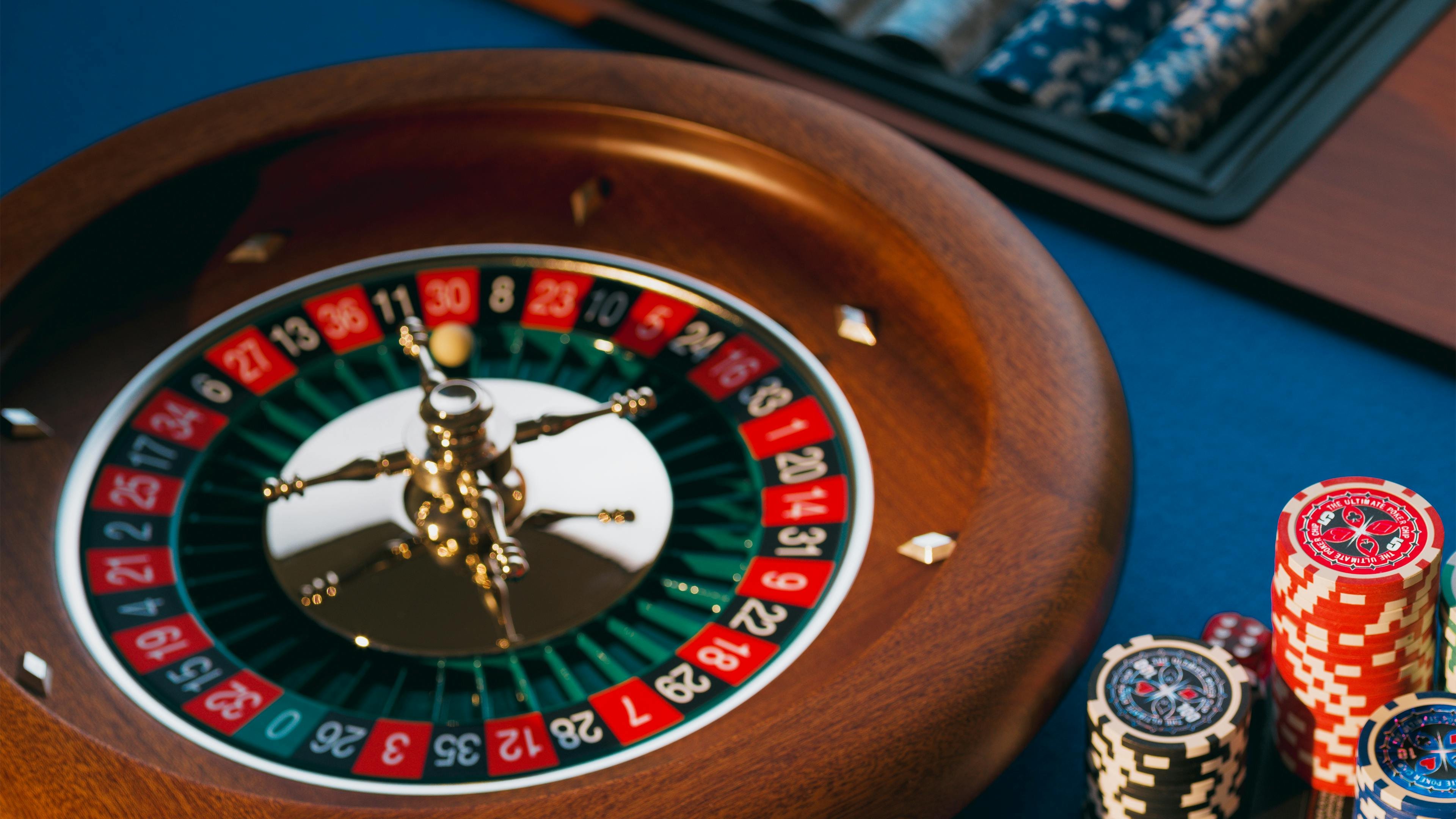 Baccarat ကတ်ဂိမ်း blgwin တွင် MMK ဖြင့်ကစား